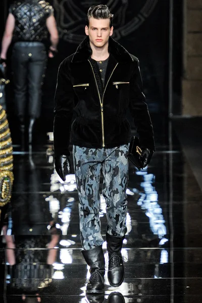 Look 40